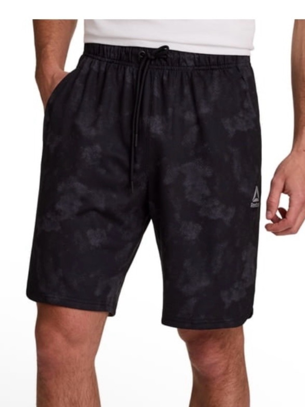 Reebok Legacy RBL-Dry Core 9"
Inseam Short Men Size M Black Performance Athletic